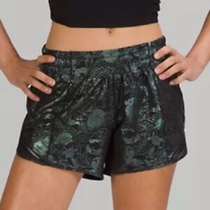Lululemon Hotty Hot Short 4 inch Black Floral Athletic running Shorts size 14